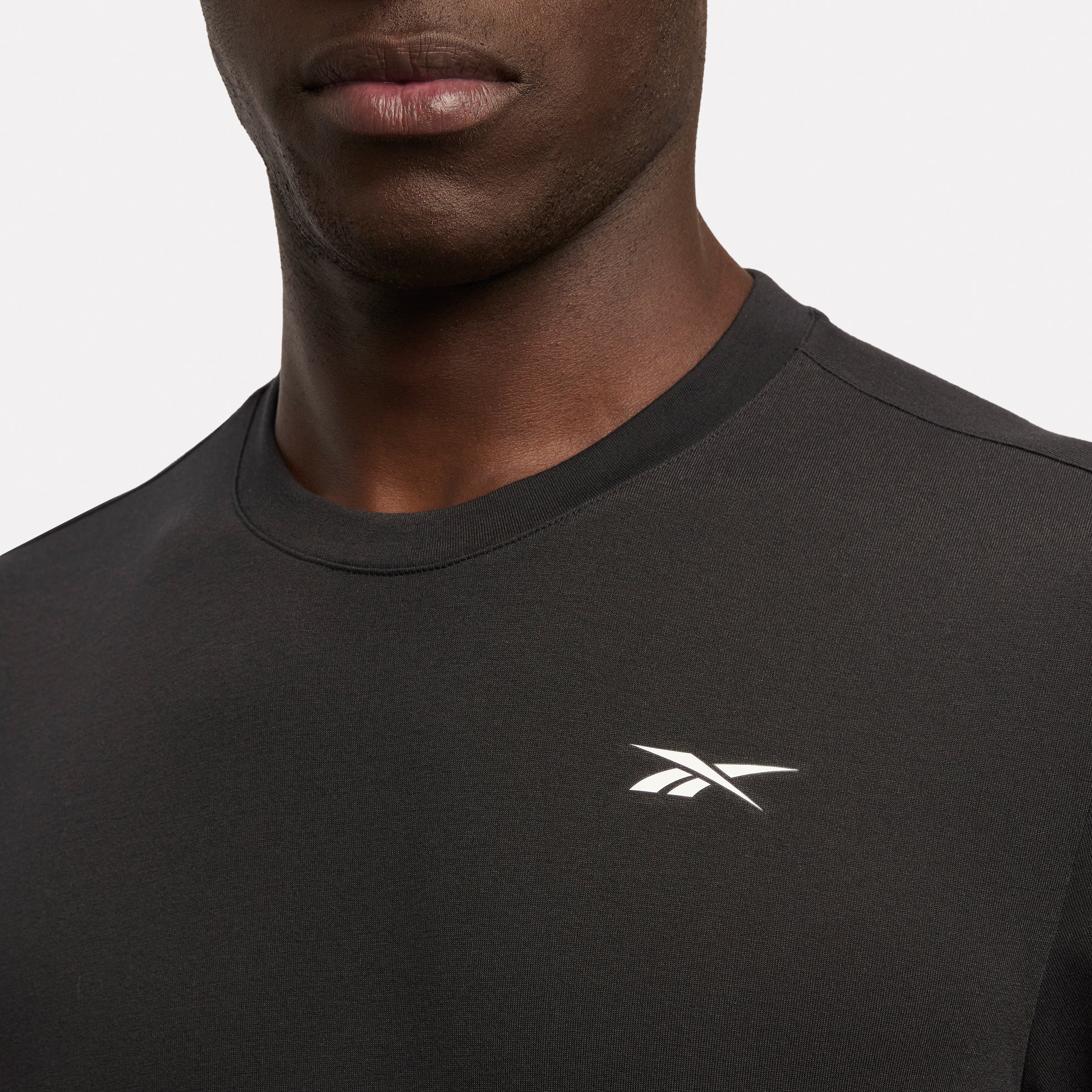 ID Train Easy Fit T-Shirt - Image 4