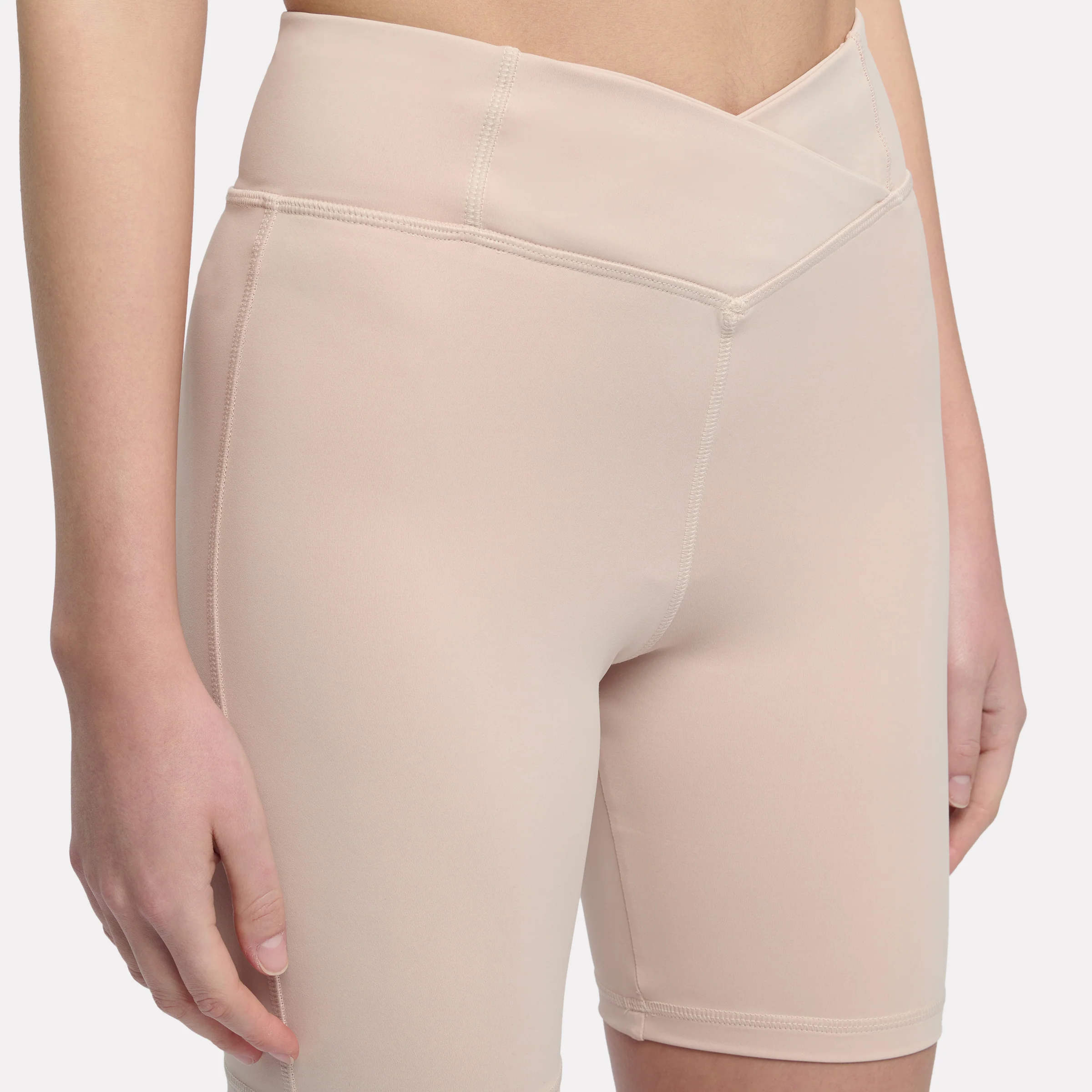 Lux High Rise 7.5" Biker Shorts - Image 4